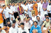 Kannada users protest Kerala govt ordinance in Kasargod